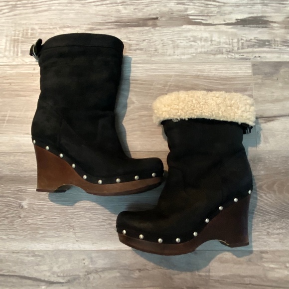 UGG Carnegie Studded Wedge Boot - Picture 3 of 10